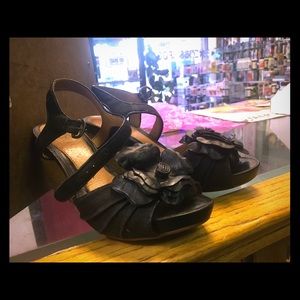 Size 3 wedge One of a kind great condition